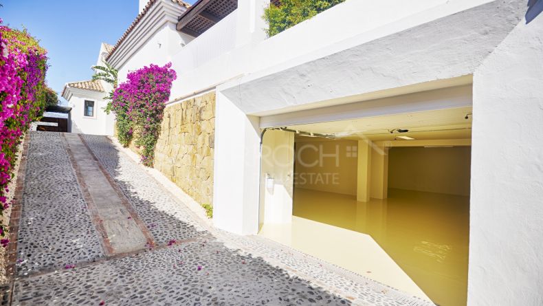 Photo gallery - Elegant family villa on the Golden Mile, Marbella
