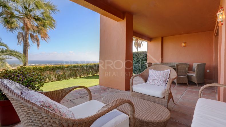 Apartamento con vistas al mar en Los Flamingos, Benahavis