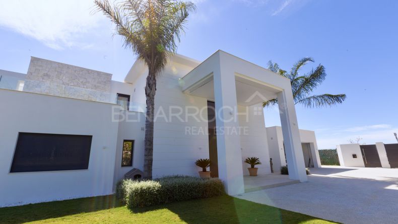 Photo gallery - Contemporary style villa in Los Flamingos Golf, Benahavis
