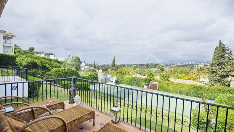 Galería de fotos - Impecable apartamento con vistas en El Paraiso Medio, Estepona