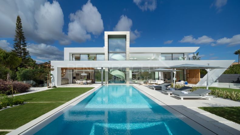 Photo gallery - Avant-garde villa in Bahia de Marbella, Marbella East