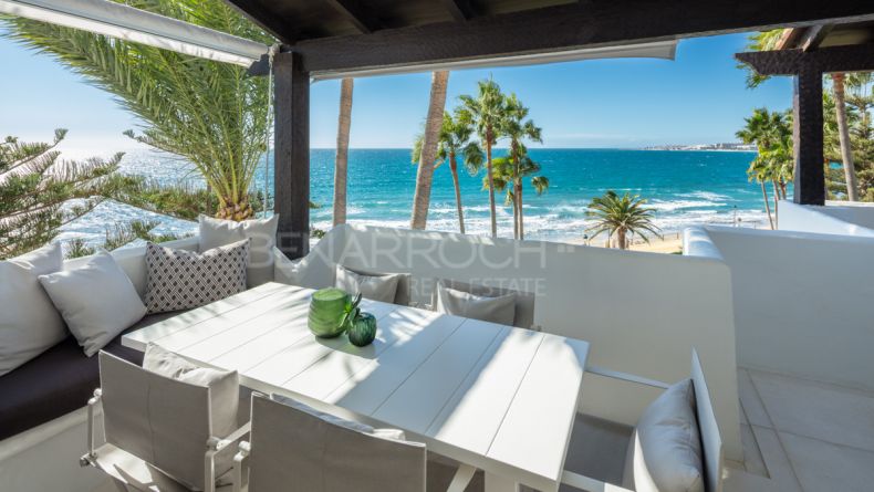 Photo gallery - Duplex penthouse on the beachfront in Puente Romano
