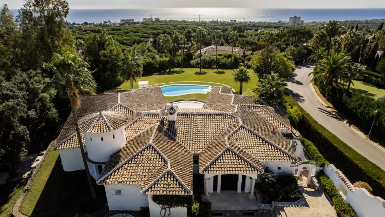 Galería de fotos - Villa con encanto vistas al mar en Las Chapas, Marbella