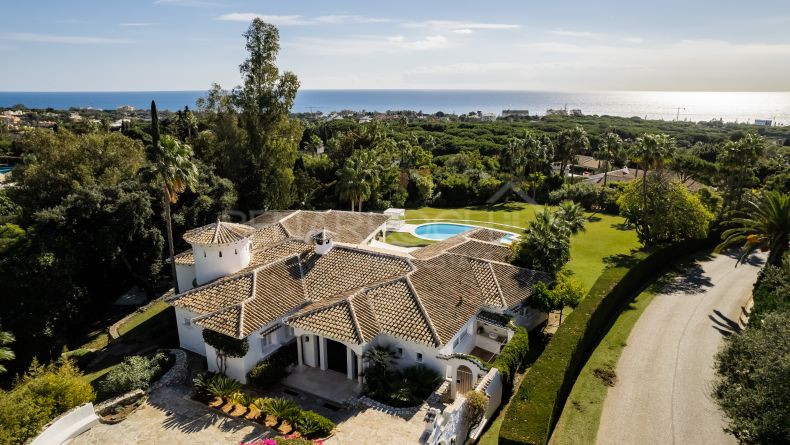 Galerie de photos - Impressionnante villa avec vue sur mer à Las Chapas, Marbella