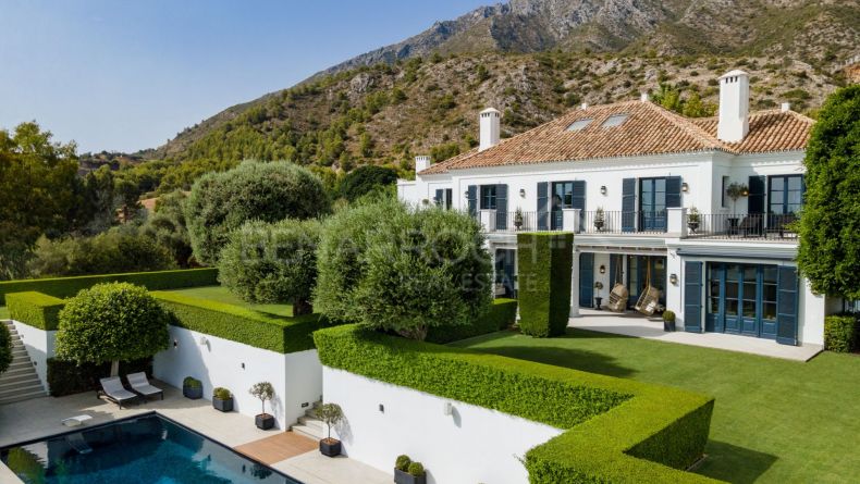 Villa de estilo andaluz en Sierra Blanca, Marbella