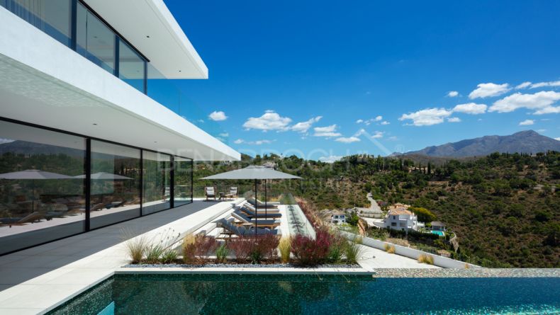 Galerie de photos - Villa de conception moderne à El Madroñal, Benahavis