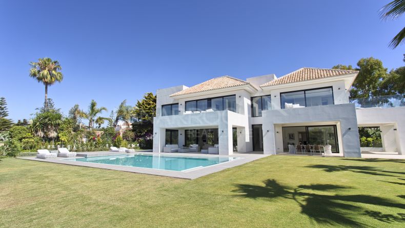 Galería de fotos - Villa de estilo contemporaneo en Casasola, Guadalmina Baja, Estepona