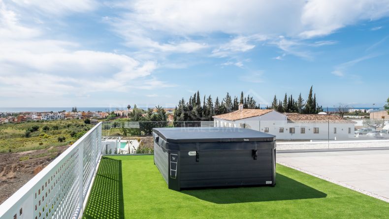 Galería de fotos - Villa de estilo moderno con vistas al mar en Antik Villas, Estepona