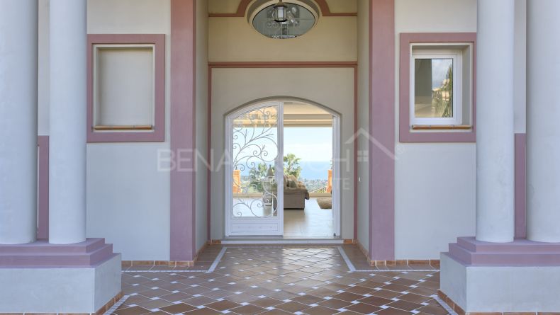 Galerie de photos - Villa de style classique dans le golf de Los Flamingos, Benahavis