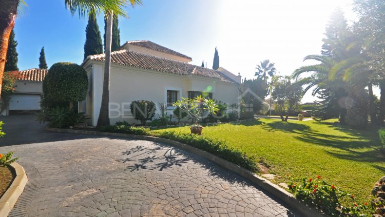 Galería de fotos - Villa en El Paraiso, New Golden Mile, Estepona