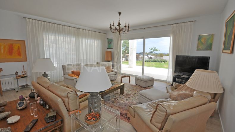 Photo gallery - Capanes sur, contemporary villa with open views in Benahavis