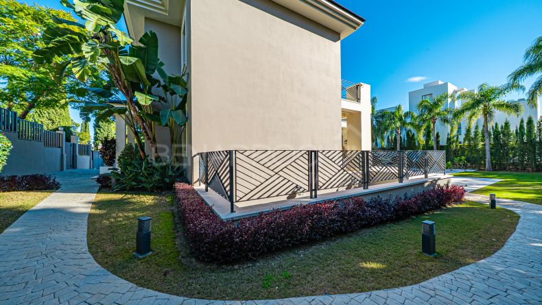 Photo gallery - Villa in Benahavis, Los Flamingos urbanization