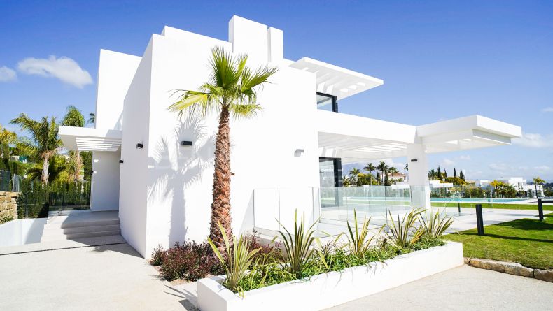 Photo gallery - New construction villa in Los Flamingos, Benahavis