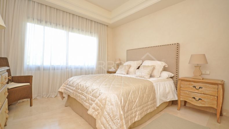 Photo gallery - Spacious apartment in La Alzambra, Nueva Andalucia