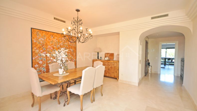 Photo gallery - Spacious apartment in La Alzambra, Nueva Andalucia