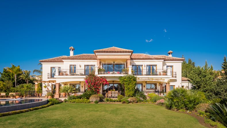 Galerie de photos - Villa familiale avec vue sur la mer à El Paraiso Alto, Benahavis