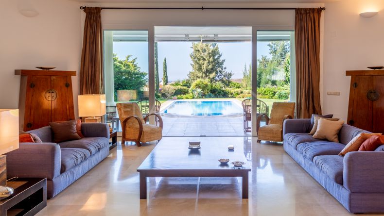 Galerie de photos - Villa à El Paraiso Medio, le nouveau Golden Mile d&#039;Estepona