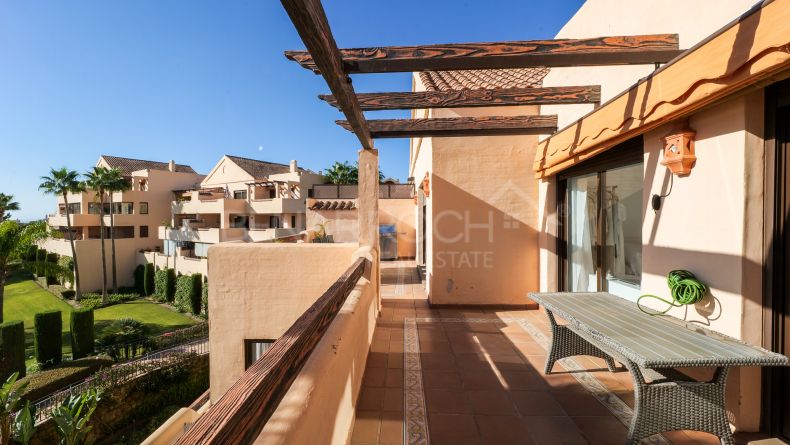 Galerie de photos - Penthouse avec vue sur la mer à Las Lomas del Conde Luque, Benahavis