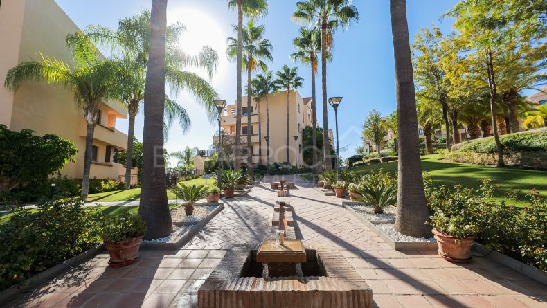 Galerie de photos - Penthouse avec vue sur la mer à Las Lomas del Conde Luque, Benahavis