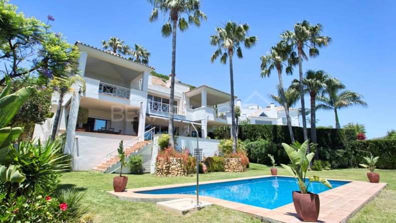 Villa de diseño en Rio Real Golf, Marbella Este