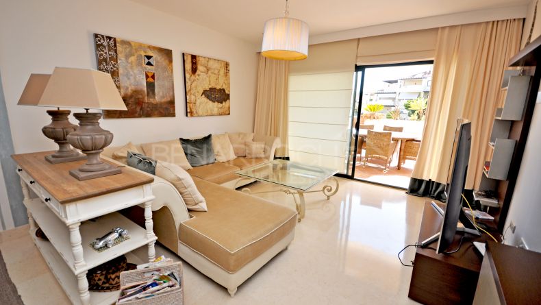 Galería de fotos - Apartamento de tres dormitorios en Capanes del Golf, Benahavis