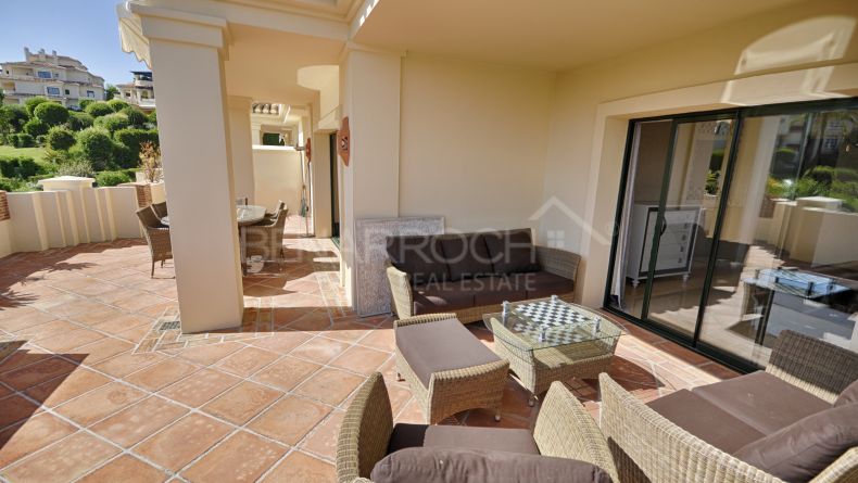 Galería de fotos - Apartamento de tres dormitorios en Capanes del Golf, Benahavis