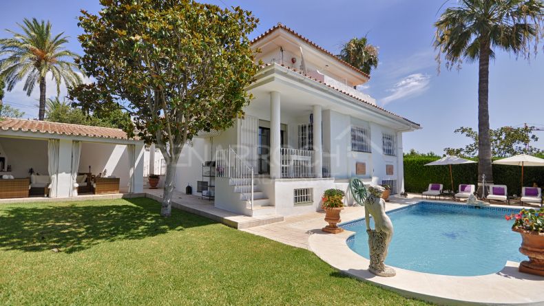 Galerie de photos - Villa de style méditerranéen à El Pilar (Paraiso Medio), Estepona