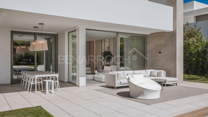 Photo gallery - Contemporary style villa in El Paraiso, New Golden Mile of Estepona