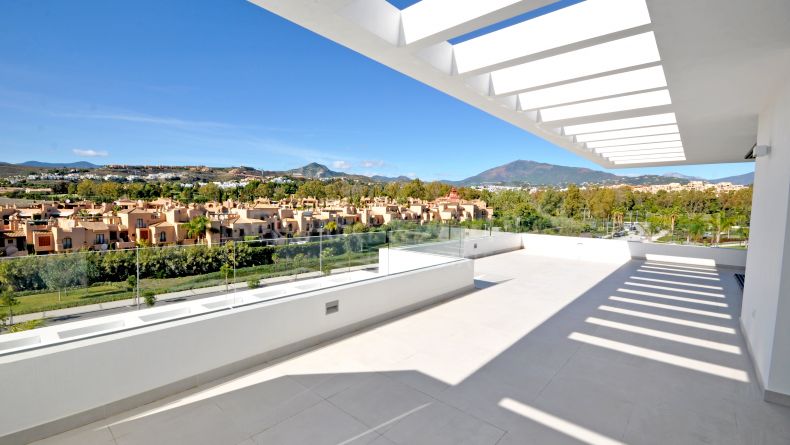 Galerie de photos - Penthouse de style contemporain avec vues à Cataleya phase 1, Estepona