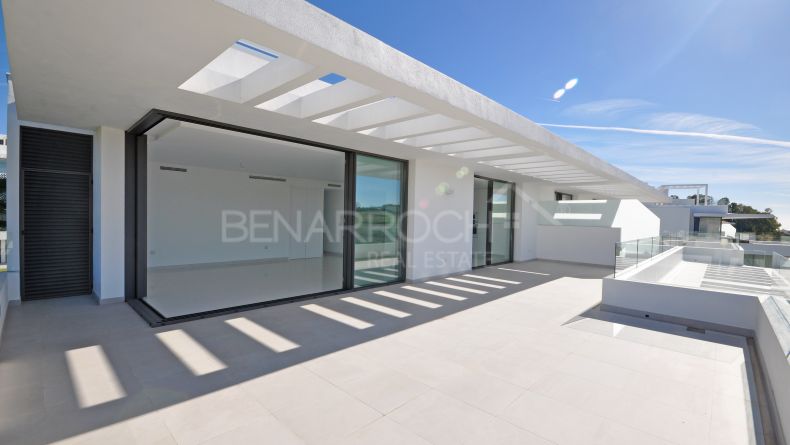 Galerie de photos - Penthouse de style contemporain avec vues à Cataleya phase 1, Estepona