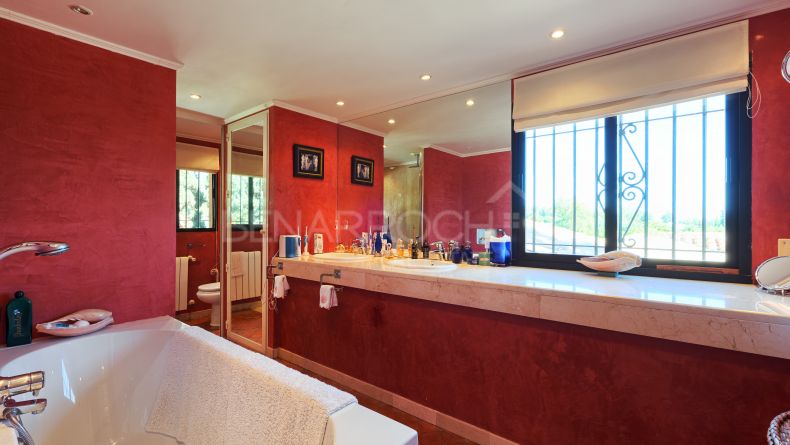 Photo gallery - Villa for sale in Rio verde alto, Marbella Golden Mile