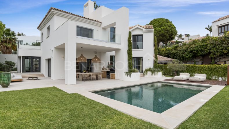 Contemporary villa in Capanes Sur, Benahavís