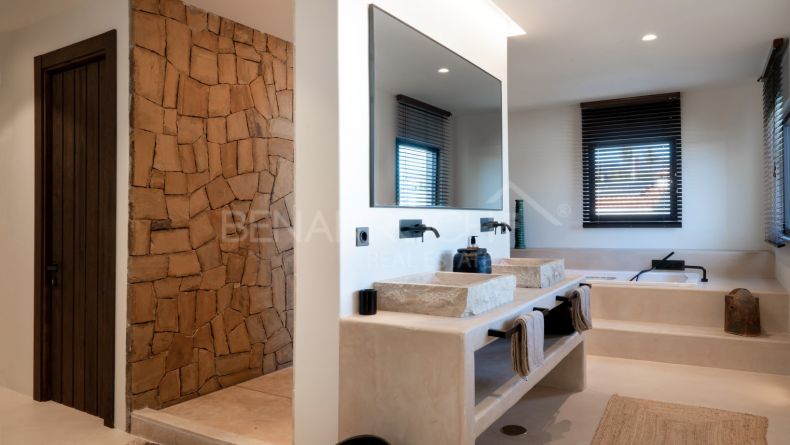 Photo gallery - Renovated villa in Selwo Hills, Estepona Este