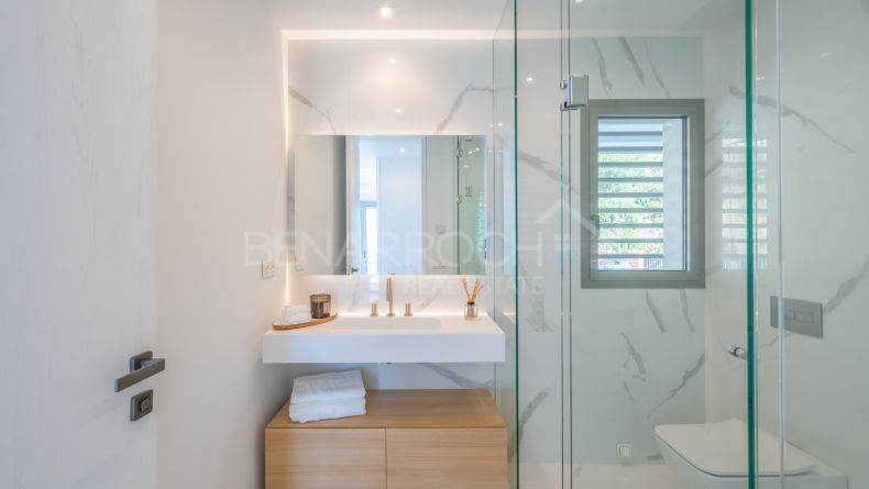 Photo gallery - Contemporary apartment with sea views in Byu Hills, Benahavís