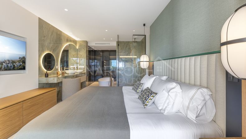 Galerie de photos - Appartement en première ligne de plage à Bahia del Velerin, Estepona