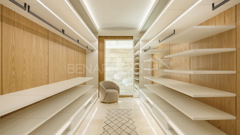 Photo gallery - Contemporary-style villa in La Cerquilla, Nueva Andalucía