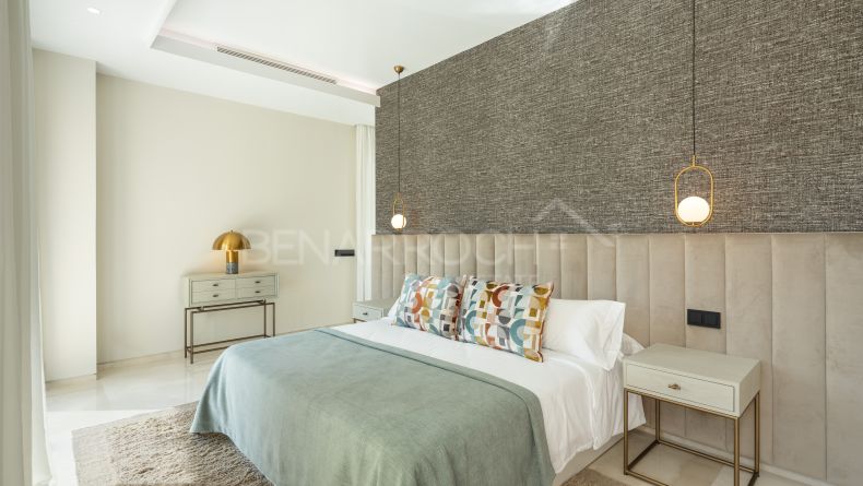 Photo gallery - Contemporary-style villa in La Cerquilla, Nueva Andalucía