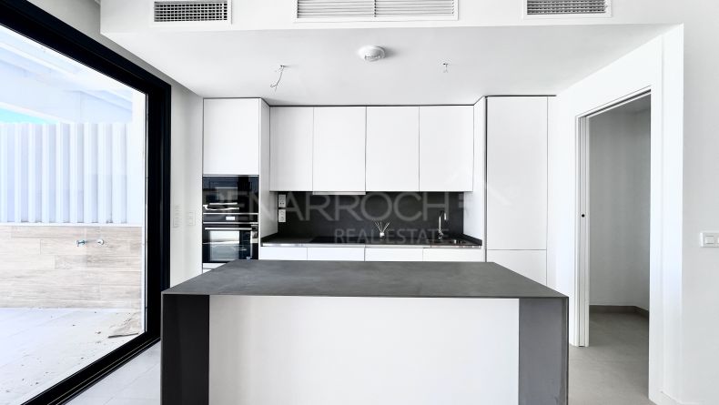 Galerie de photos - Maison jumelée avec garage privé à Atalaya, Estepona