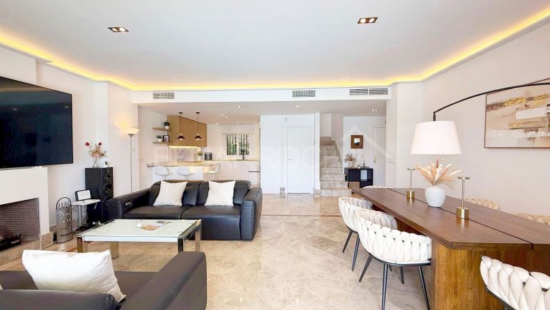 Photo gallery - Semi-detached house with sea views in Santa Clara Golf, Marbella