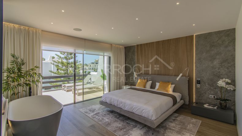 Photo gallery - Beachfront townhouse on Marbella's Golden Mile