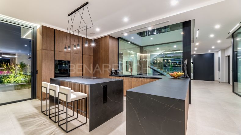 Galería de fotos - Villa de diseño contemporáneo en El Madroñal, Benahavís