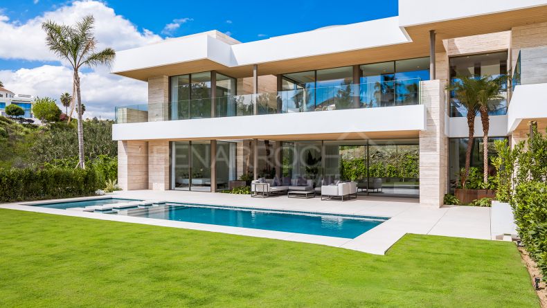 Photo gallery - Contemporary-style villa in Paraiso Alto, Benahavis