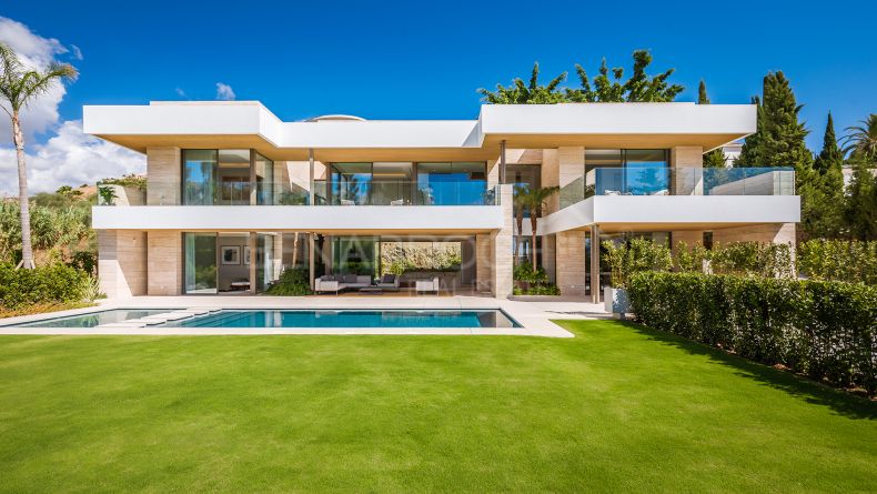 Photo gallery - Contemporary-style villa in Paraiso Alto, Benahavis