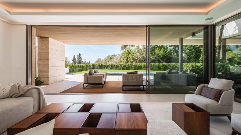 Photo gallery - Contemporary-style villa in Paraiso Alto, Benahavis