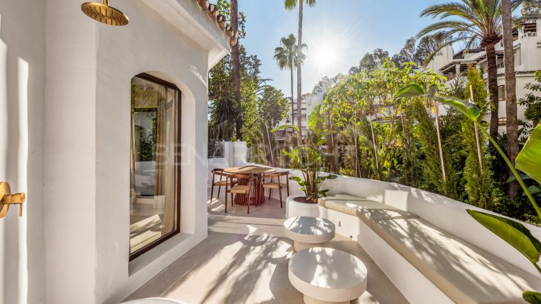 Ground floor apartment on the beachfront, Marbella East