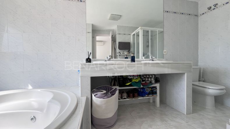 Photo gallery - Semi-detached house with a private pool and sea views in Bellavista, Marbella
