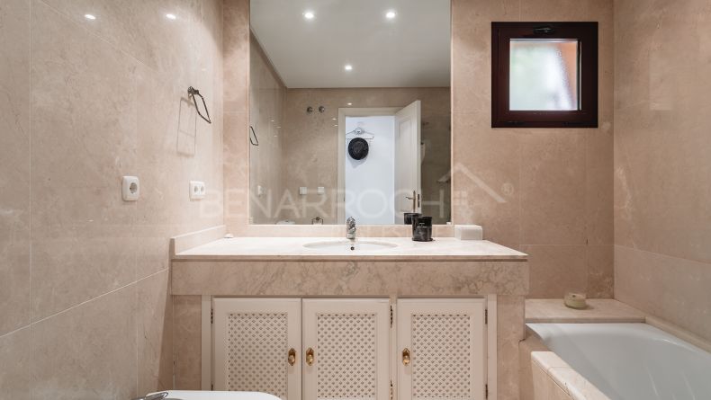 Photo gallery - Apartment with Panoramic Views in Cumbres de Los Almendros, Benahavís
