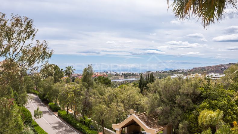Photo gallery - Apartment with Panoramic Views in Cumbres de Los Almendros, Benahavís