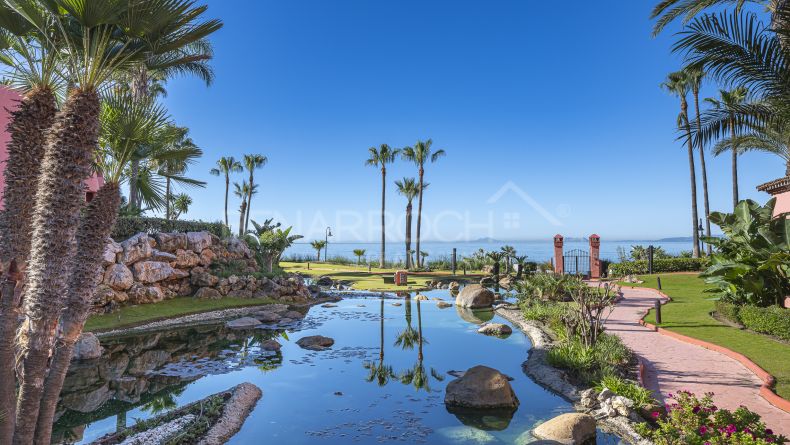 Photo gallery - Luxury Beachfront Apartment in Cabo Bermejo, Estepona