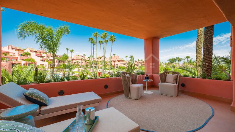 Photo gallery - Luxury Beachfront Apartment in Cabo Bermejo, Estepona